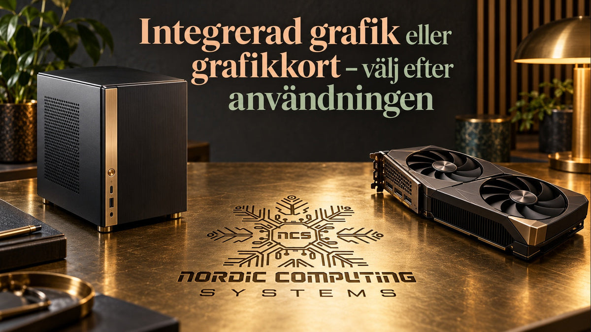 Kompakt dator och separat grafikkort med artikelrubrik och NCS-loggan graverad i mässingsbordet.